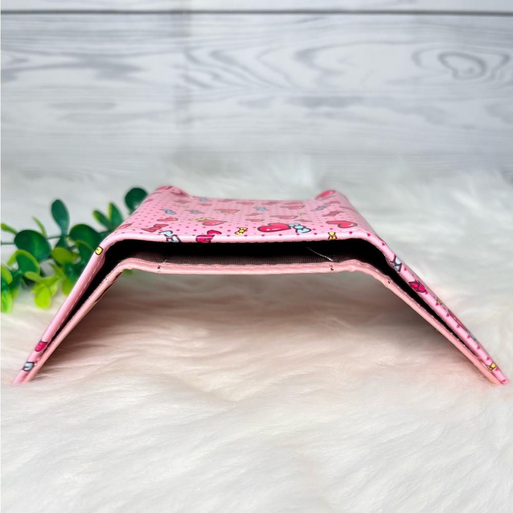 Hello Kitty Pink Heart Pattern Bifold Wallet‎ - Picture 6 of 9